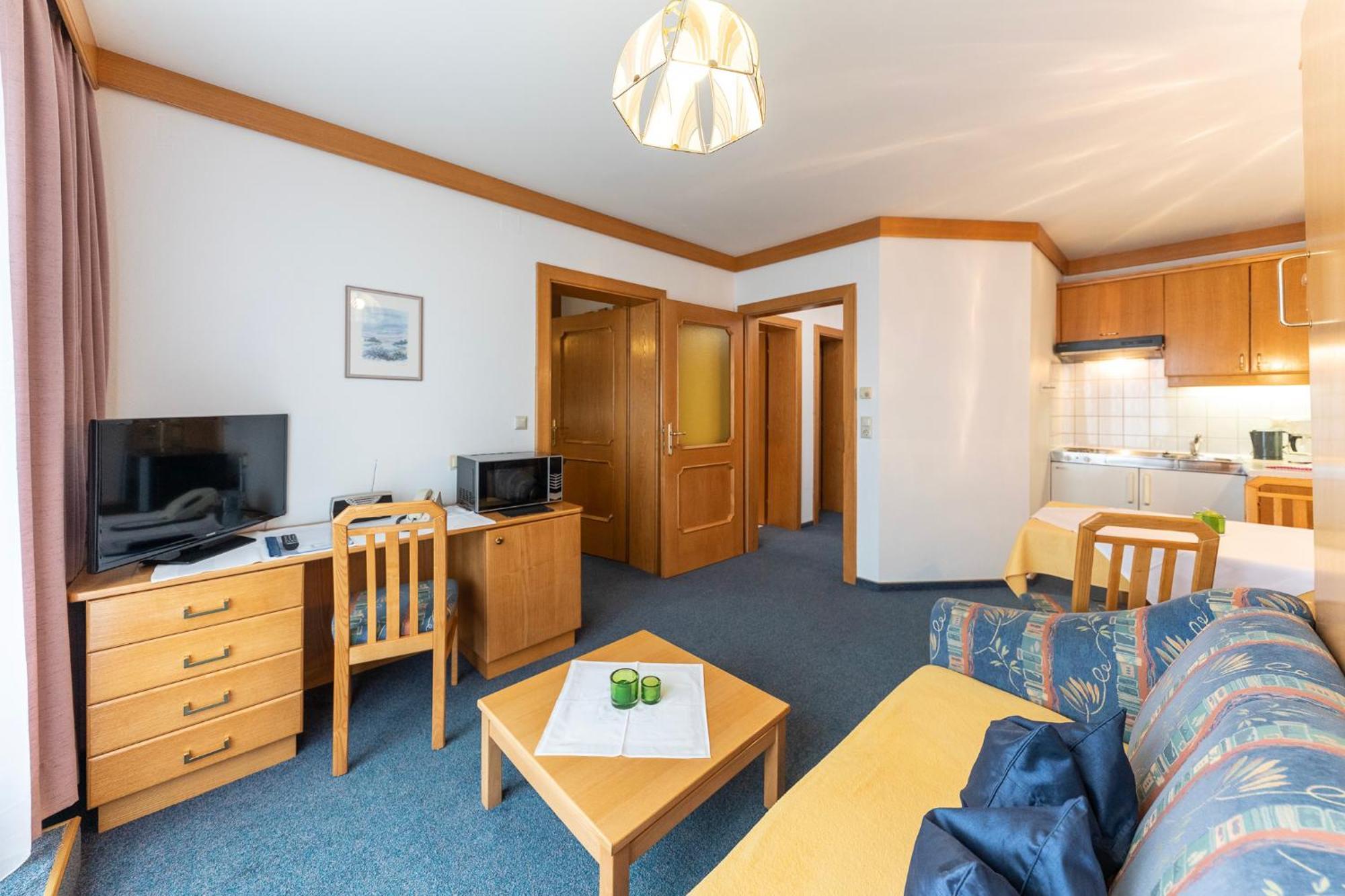Fruehstueckspension-Appartementhaus Wasserer Bad Kleinkirchheim Dış mekan fotoğraf