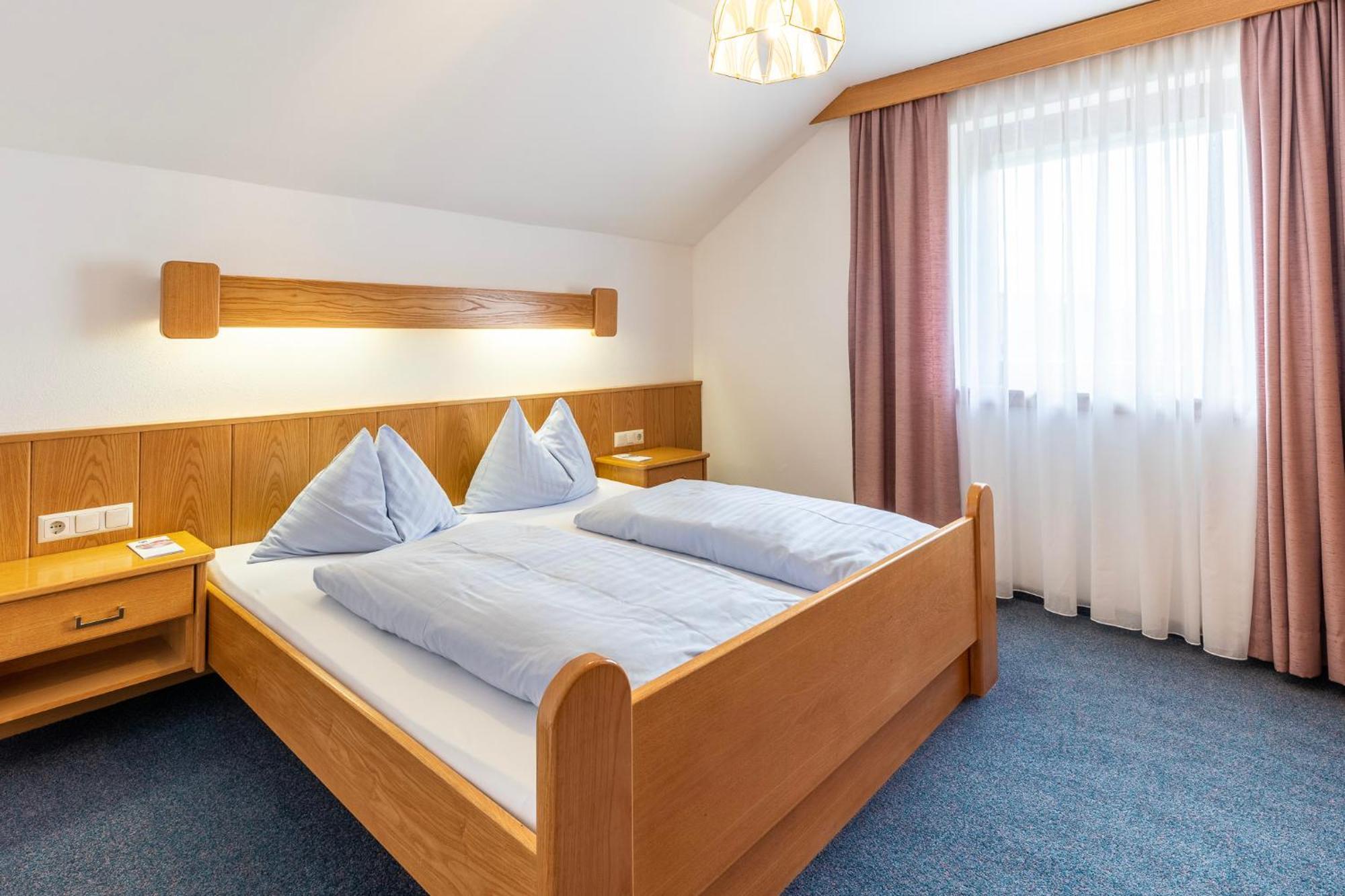 Fruehstueckspension-Appartementhaus Wasserer Bad Kleinkirchheim Dış mekan fotoğraf