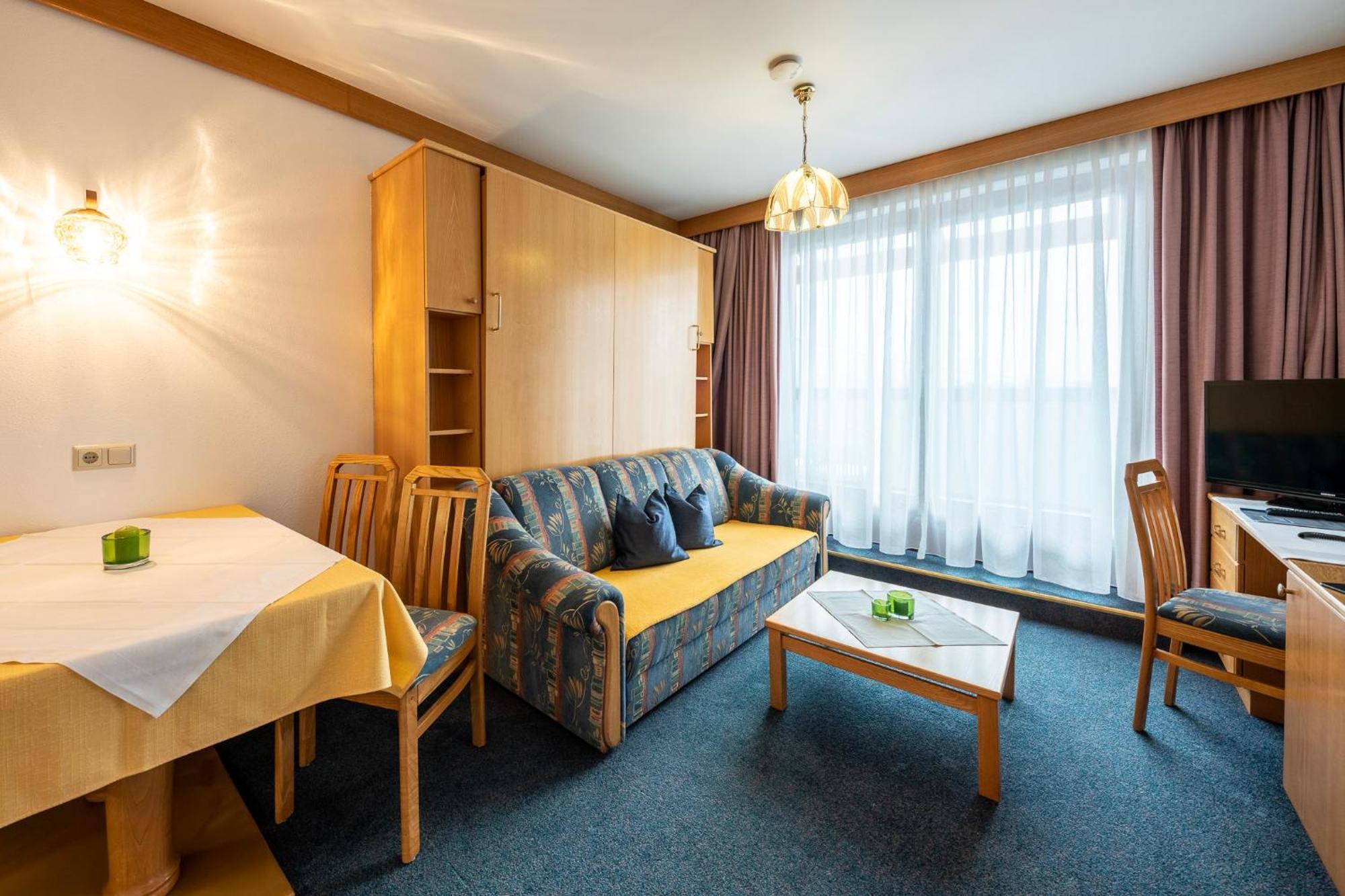 Fruehstueckspension-Appartementhaus Wasserer Bad Kleinkirchheim Dış mekan fotoğraf