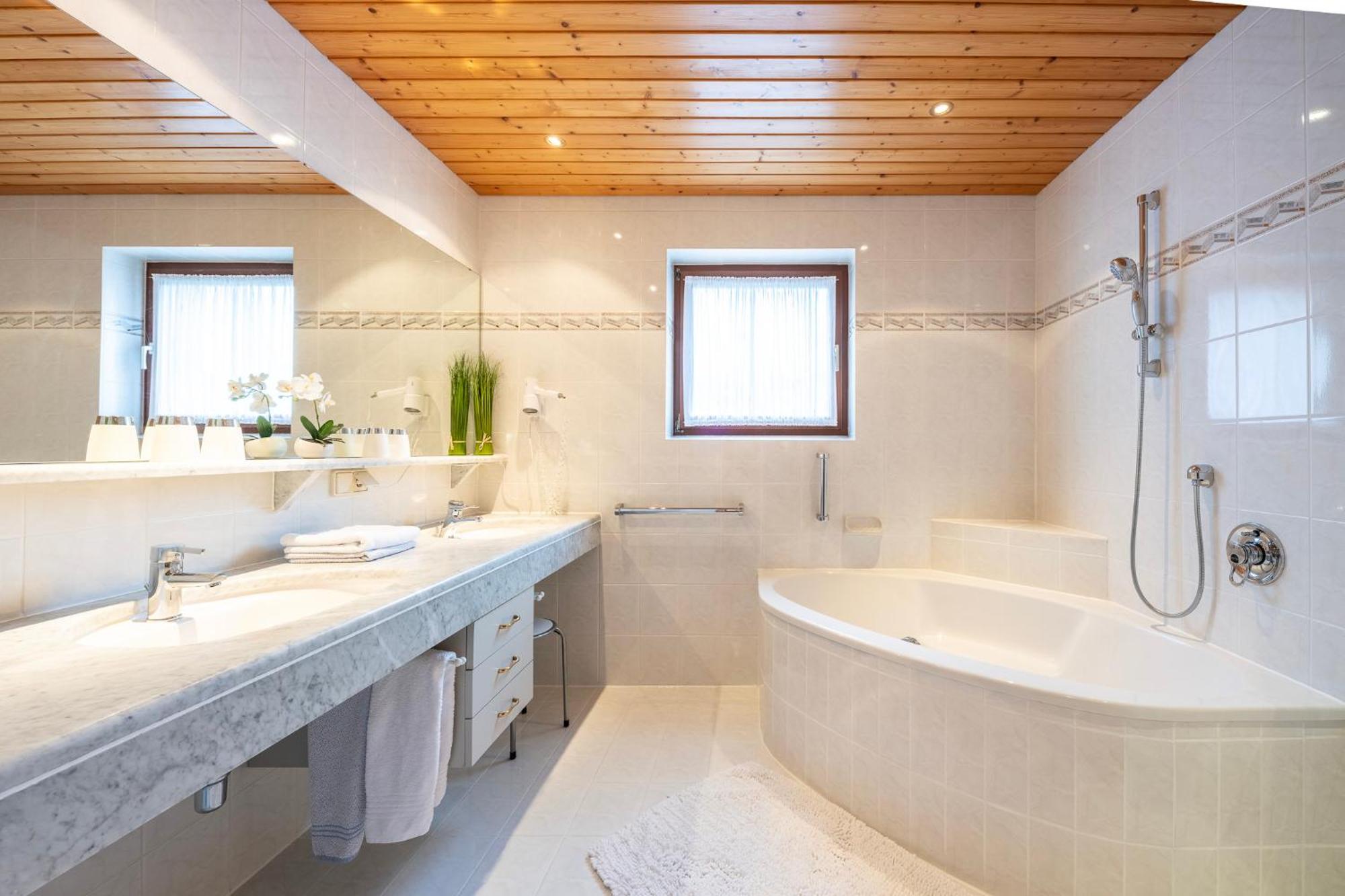 Fruehstueckspension-Appartementhaus Wasserer Bad Kleinkirchheim Dış mekan fotoğraf