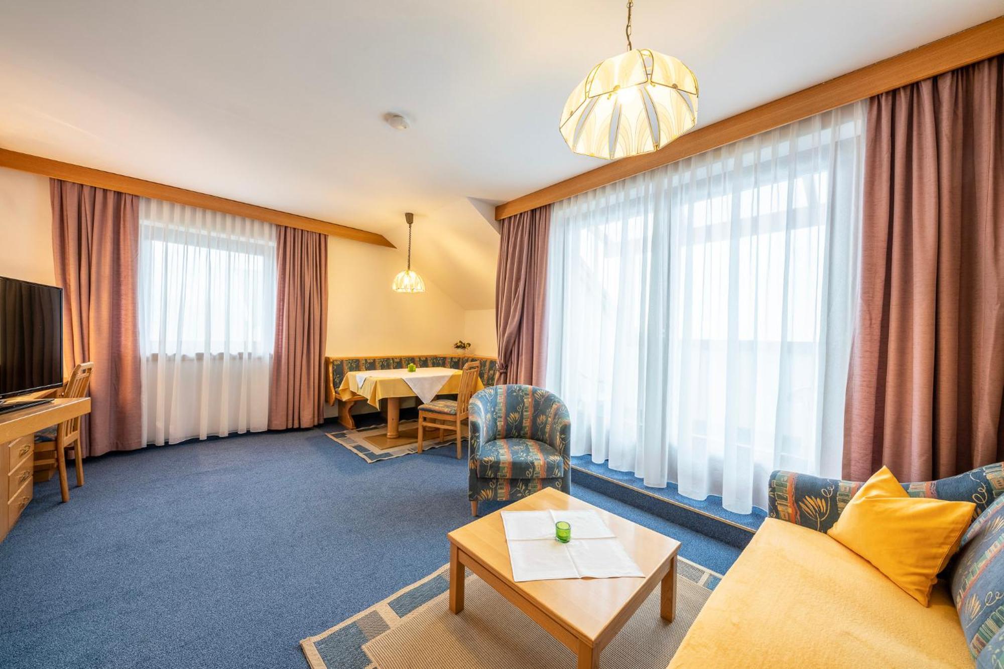 Fruehstueckspension-Appartementhaus Wasserer Bad Kleinkirchheim Dış mekan fotoğraf