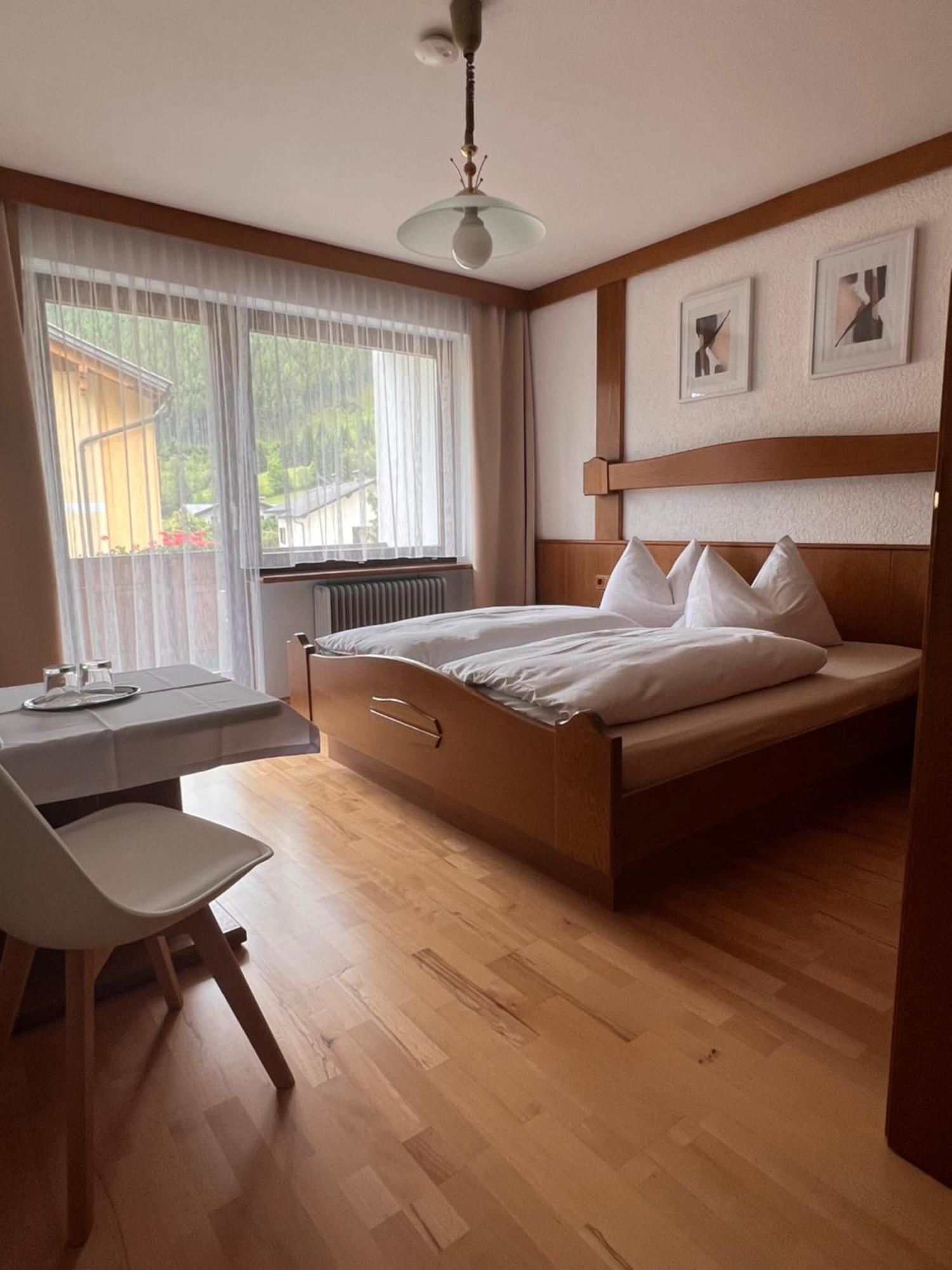 Fruehstueckspension-Appartementhaus Wasserer Bad Kleinkirchheim Dış mekan fotoğraf